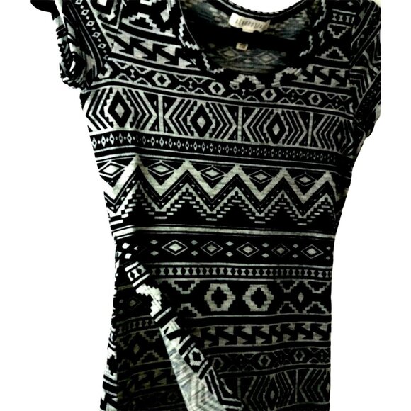 Summer Chic Beach Swim Cover Up Top Tunic Size XS Black Open Sides to Waist - Picture 2 of 8